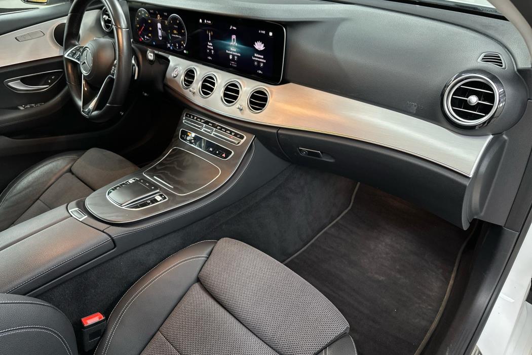 MERCEDES-BENZ E 2021