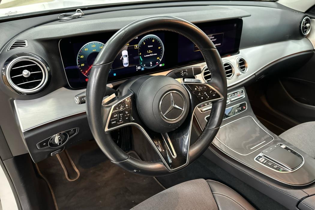 MERCEDES-BENZ E 2021