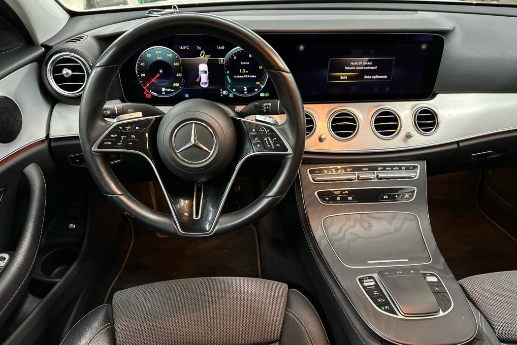 MERCEDES-BENZ E 2021