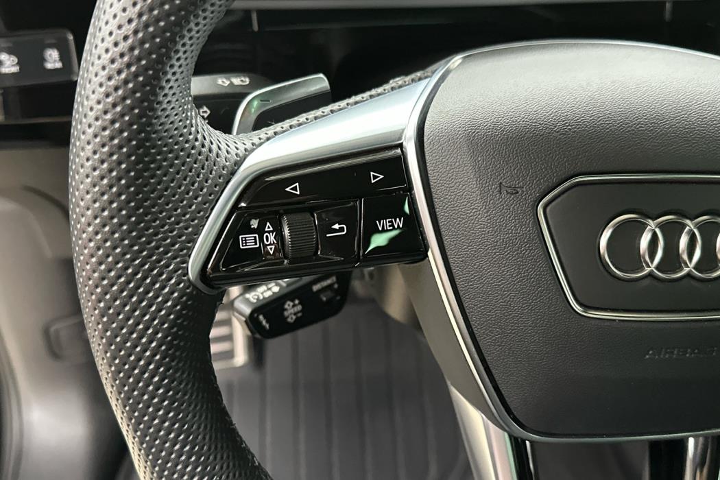 AUDI Q8 e-tron 2024