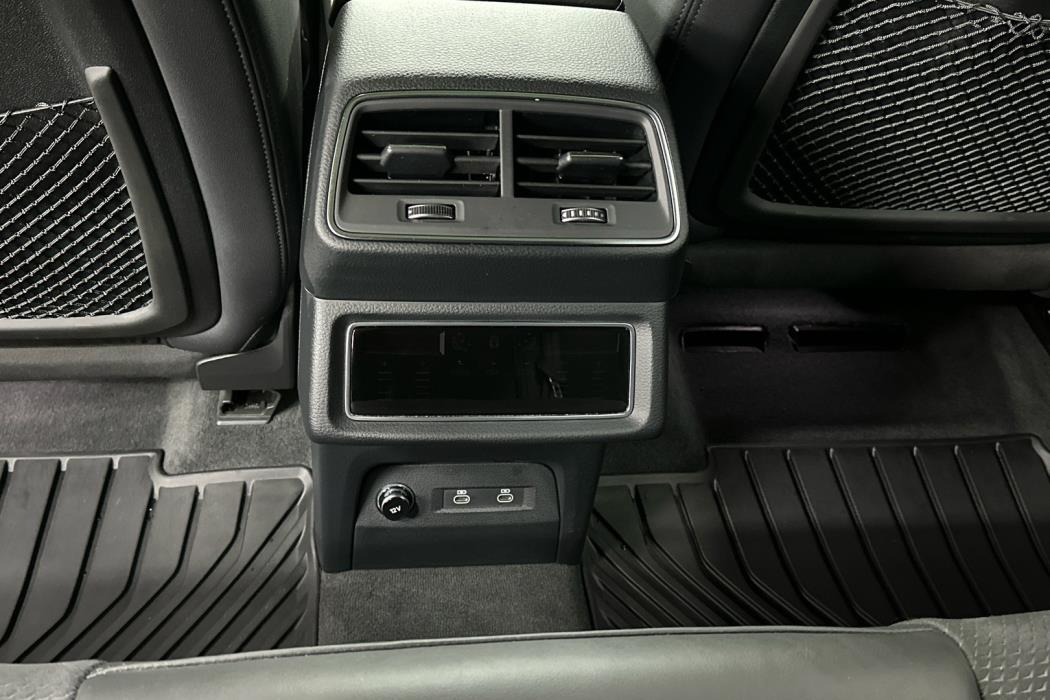 AUDI Q8 e-tron 2024