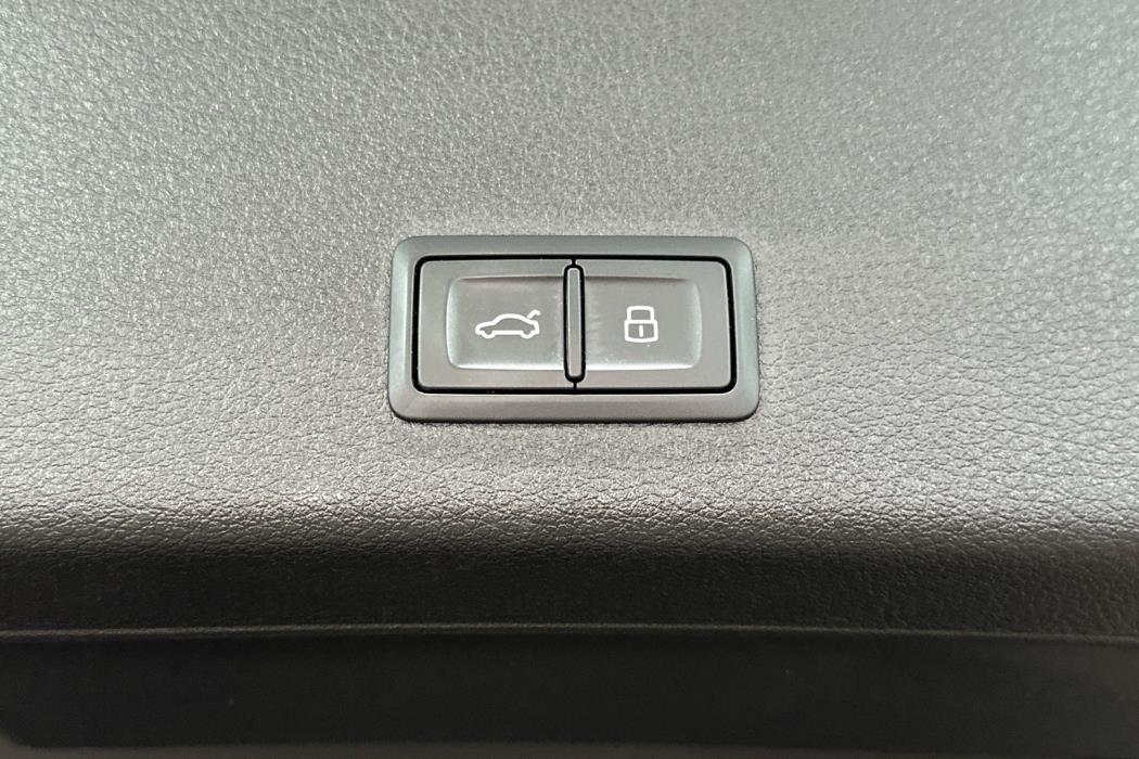 AUDI Q8 e-tron 2024