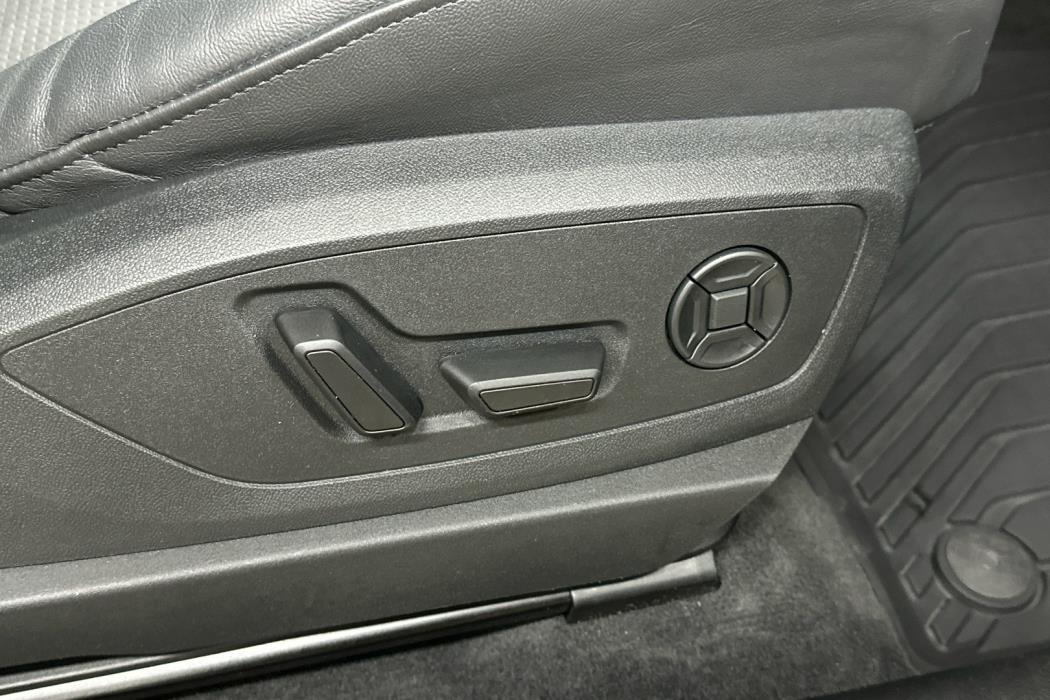 AUDI Q8 e-tron 2024