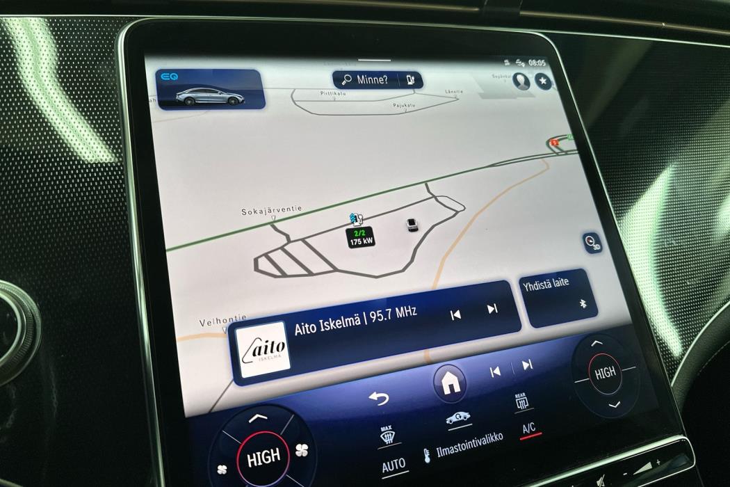 MERCEDES-BENZ EQE 2023