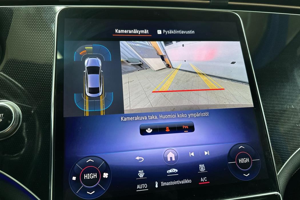 MERCEDES-BENZ EQE 2023