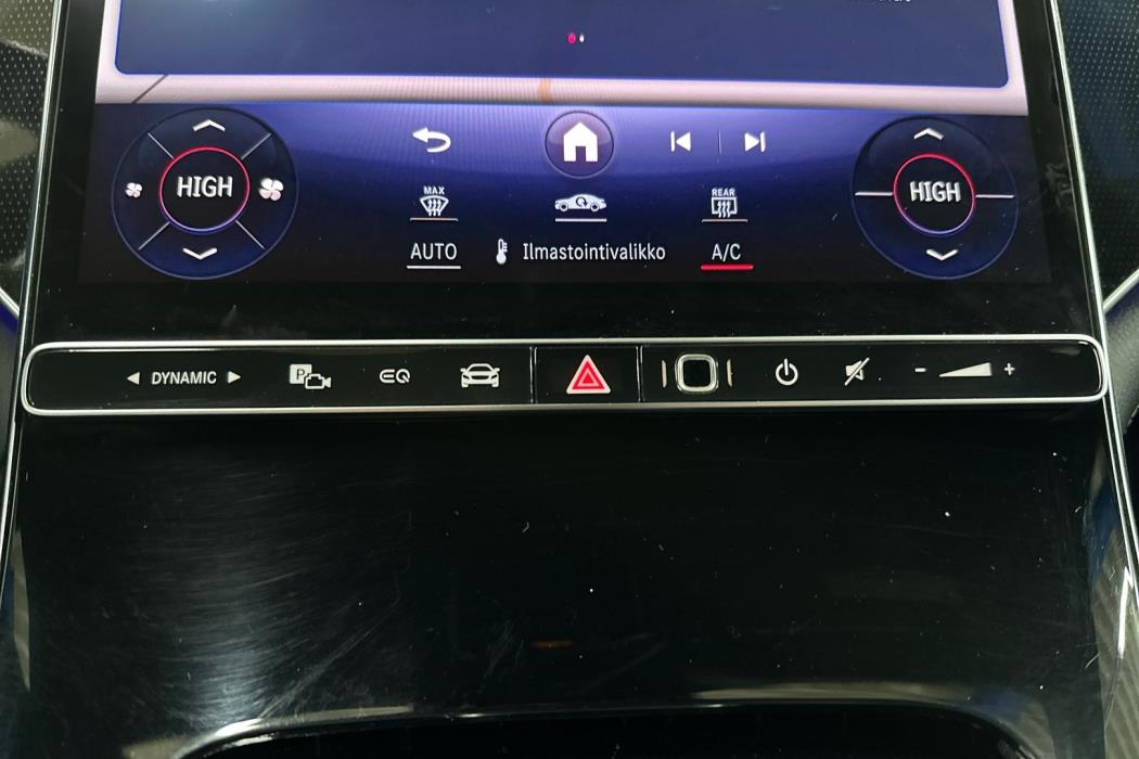 MERCEDES-BENZ EQE 2023