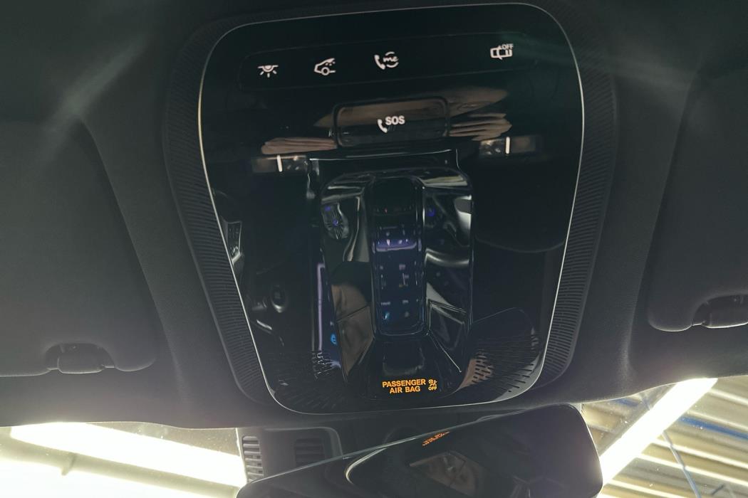 MERCEDES-BENZ EQE 2023