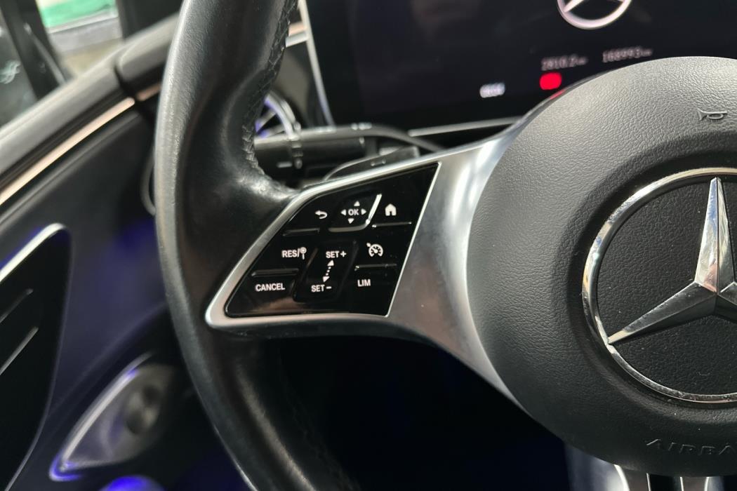 MERCEDES-BENZ EQE 2023