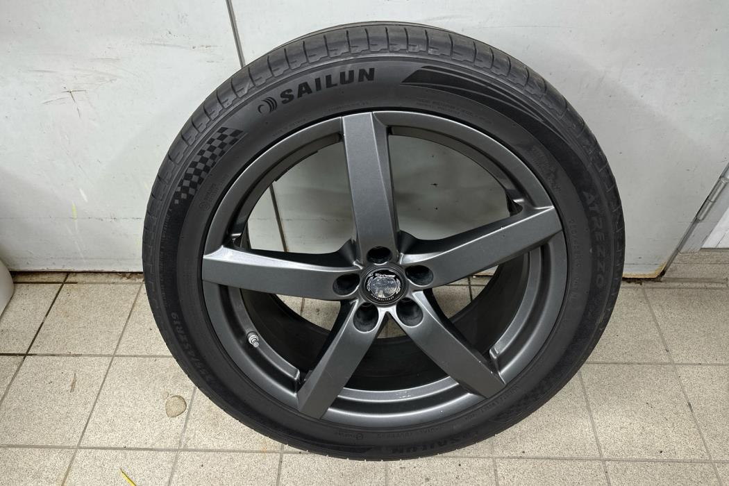 MERCEDES-BENZ EQE 2023