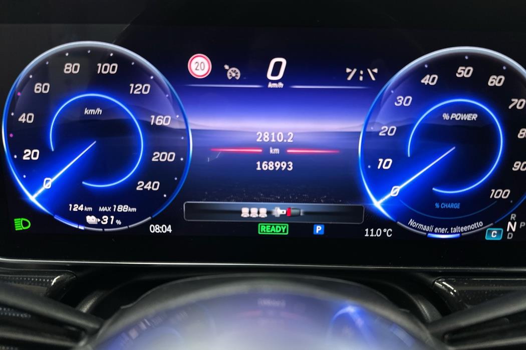 MERCEDES-BENZ EQE 2023