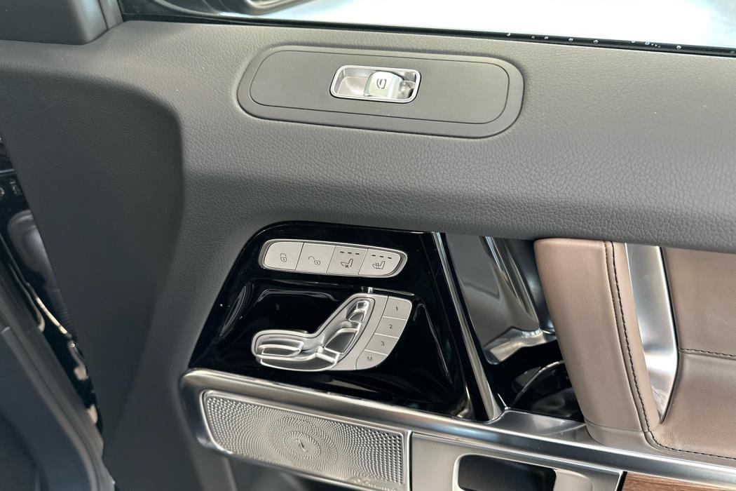 MERCEDES-BENZ G 2025