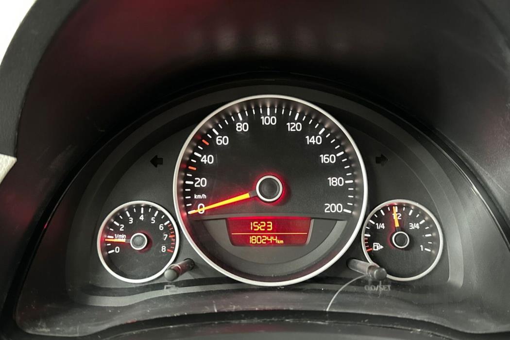 VOLKSWAGEN up! 2012
