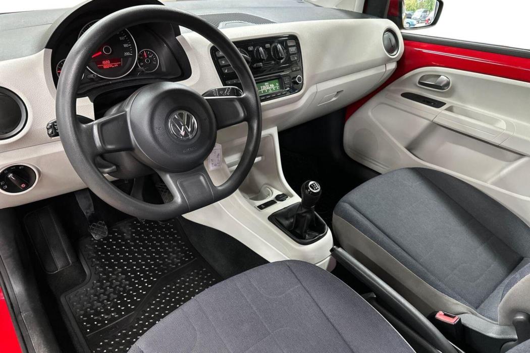 VOLKSWAGEN up! 2012