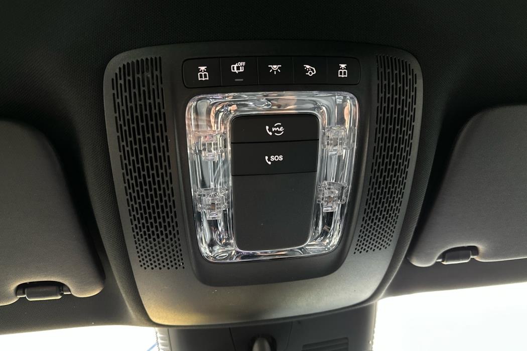 MERCEDES-BENZ EQA 2024