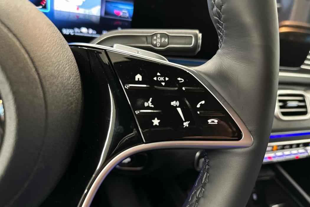 MERCEDES-BENZ GLE 2026