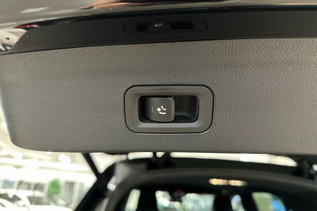 MERCEDES-BENZ GLE 2026