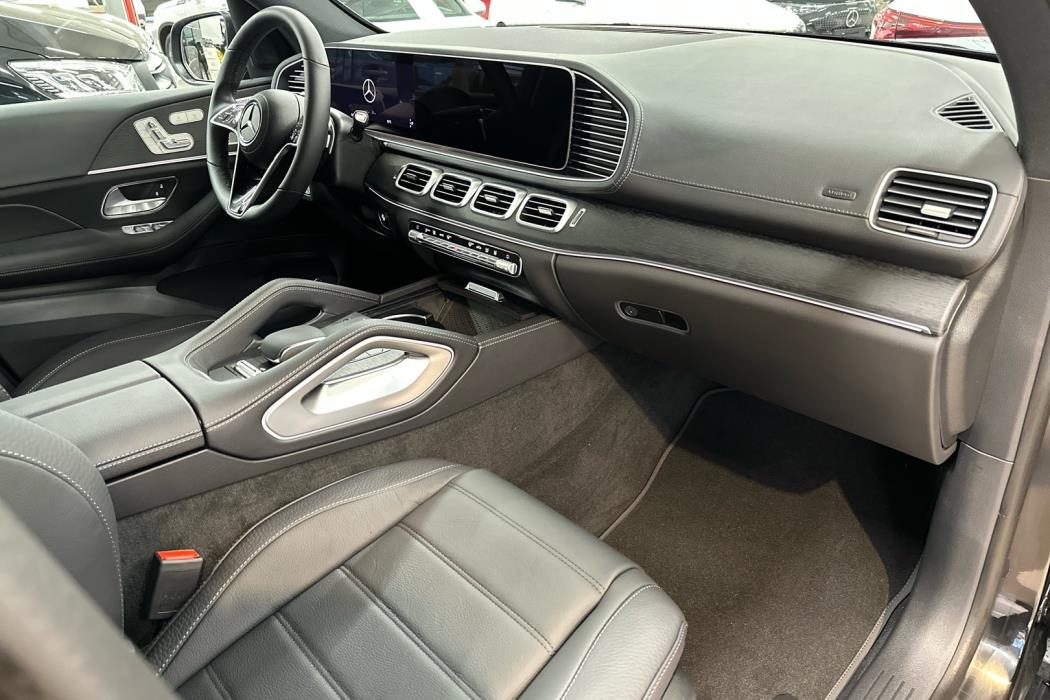 MERCEDES-BENZ GLE 2026