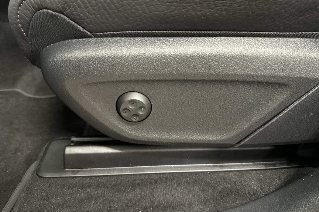 MERCEDES-BENZ GLE 2026