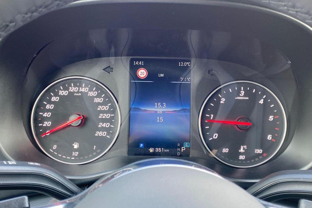 MERCEDES-BENZ Vito 2025