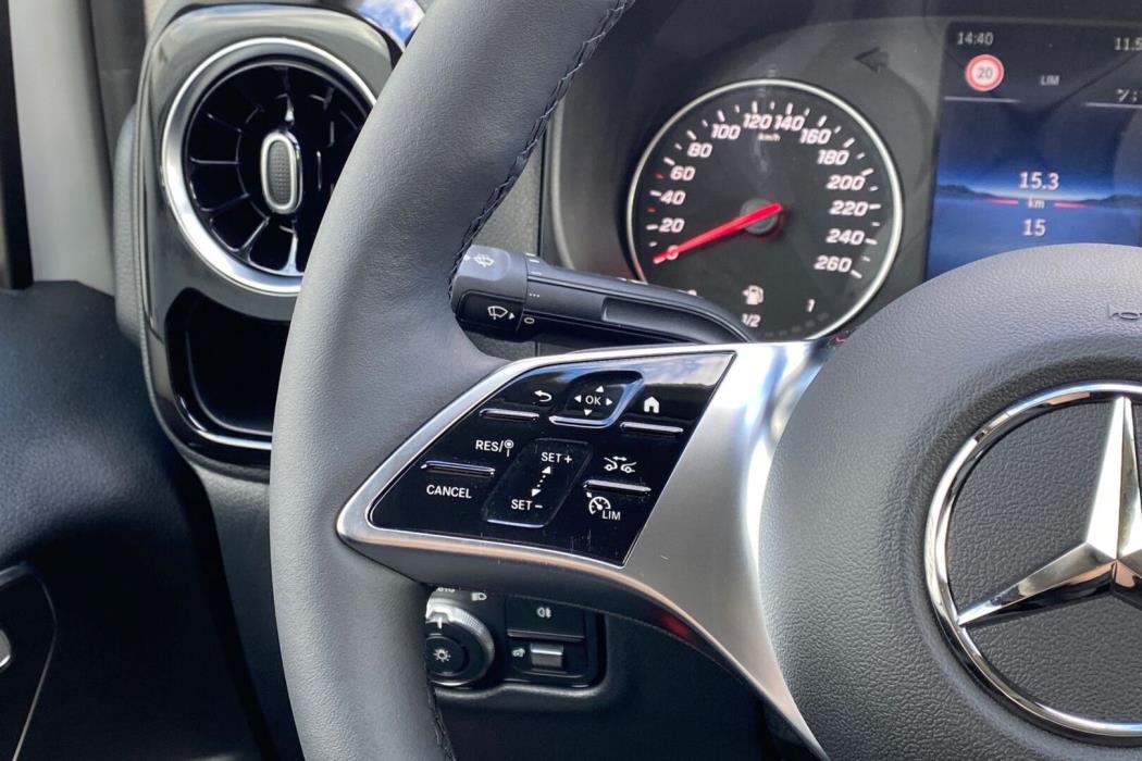 MERCEDES-BENZ Vito 2025