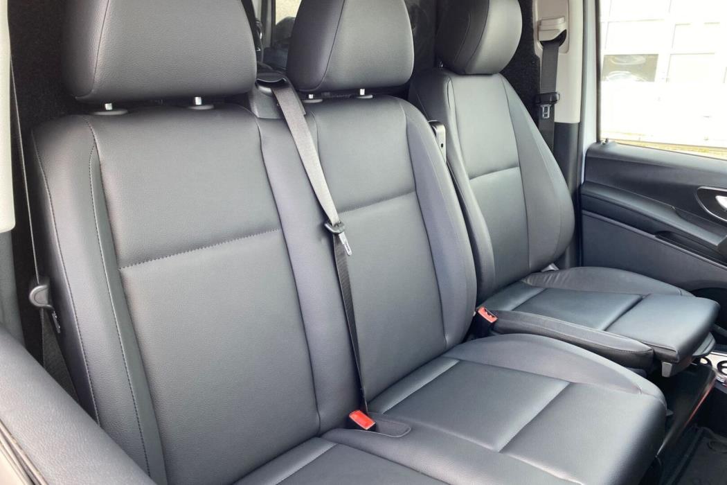 MERCEDES-BENZ Vito 2025