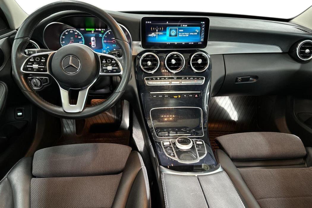 MERCEDES-BENZ C 2020