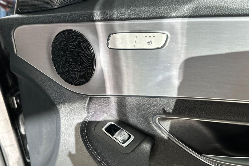 MERCEDES-BENZ C 2020