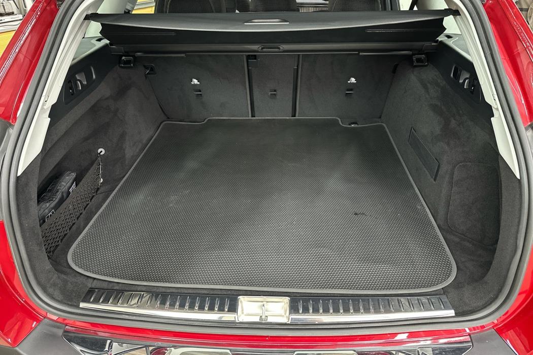 MERCEDES-BENZ E 2024