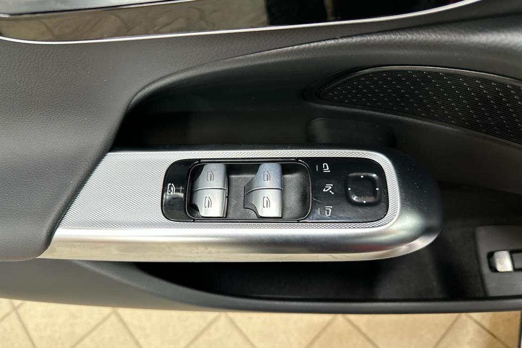 MERCEDES-BENZ E 2024