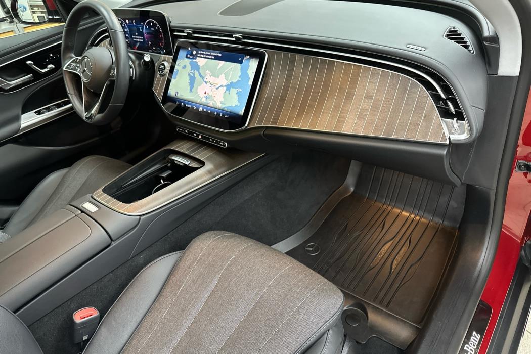MERCEDES-BENZ E 2024