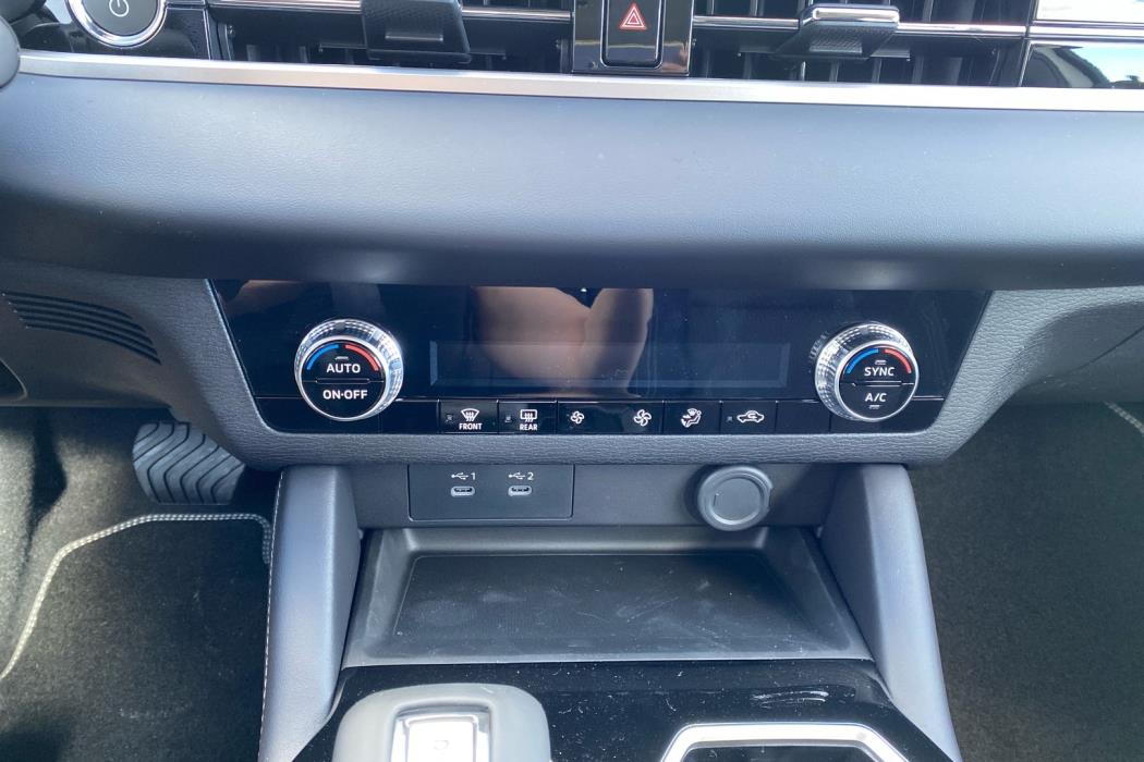 MITSUBISHI OUTLANDER PHEV 2026