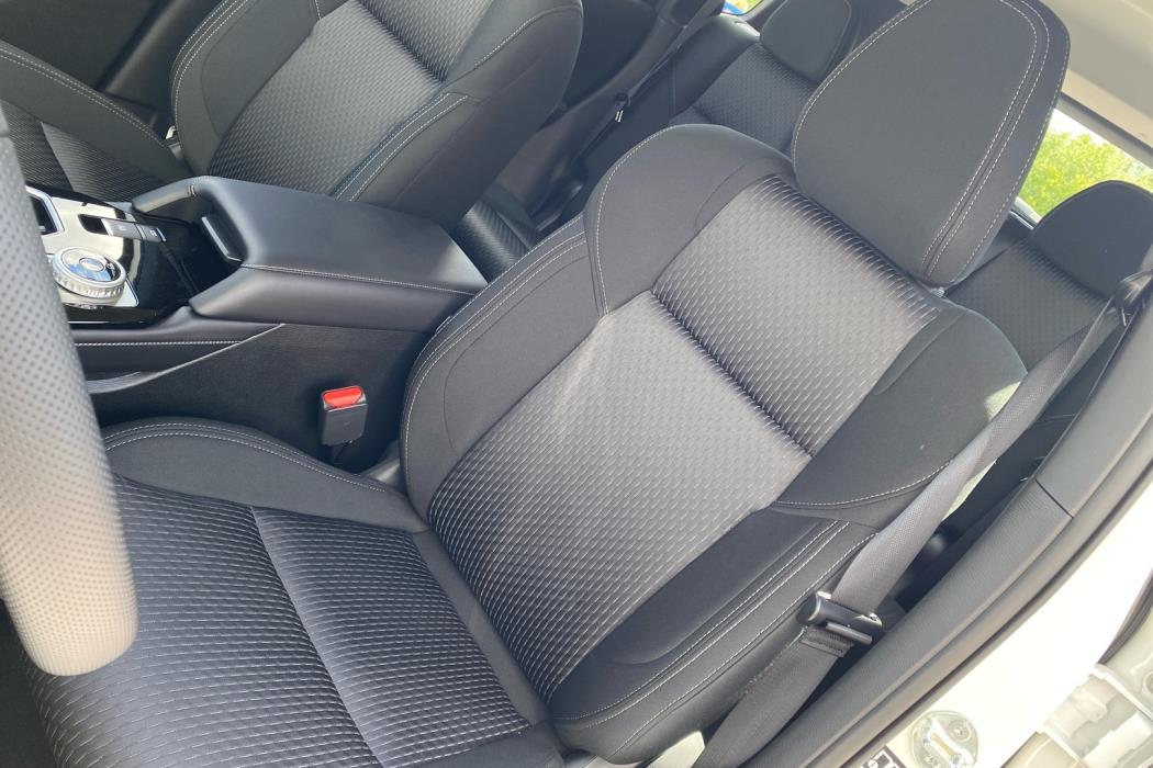 MITSUBISHI OUTLANDER PHEV 2026