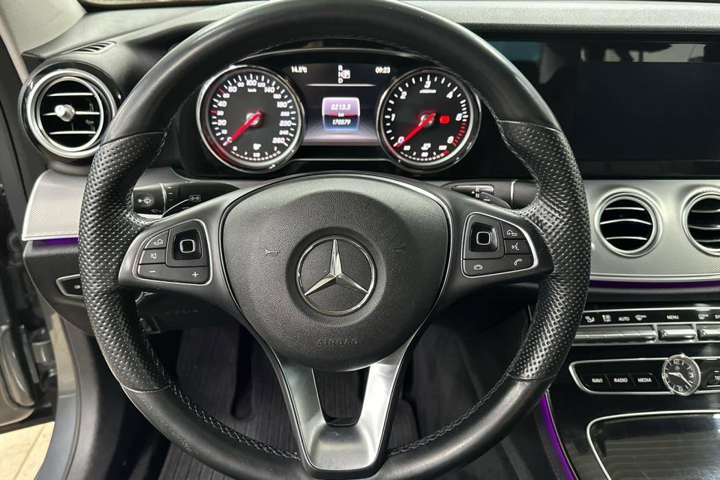 MERCEDES-BENZ E 2016