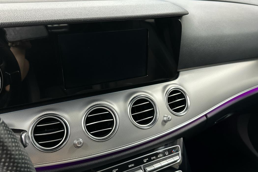 MERCEDES-BENZ E 2016