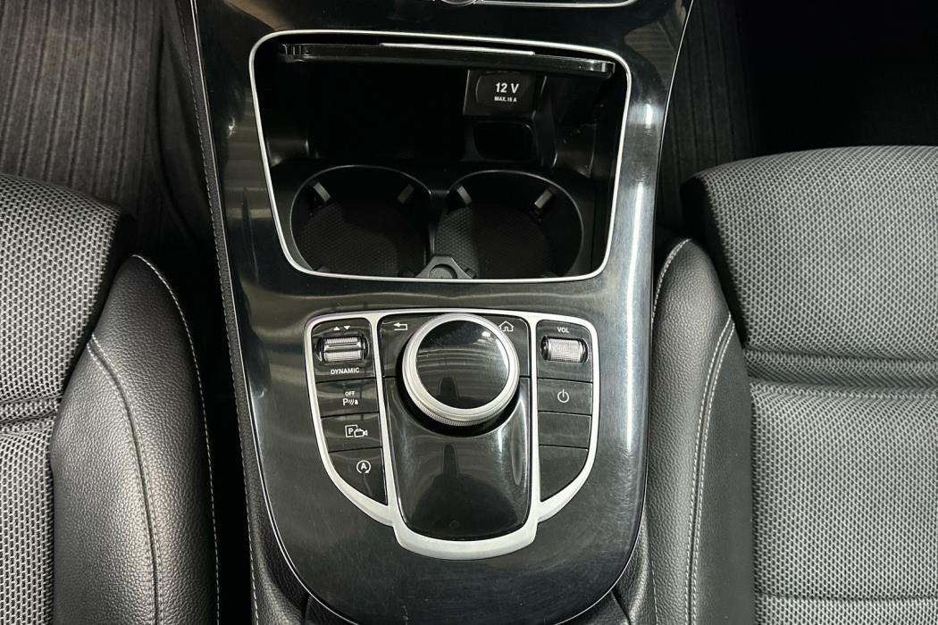 MERCEDES-BENZ E 2016