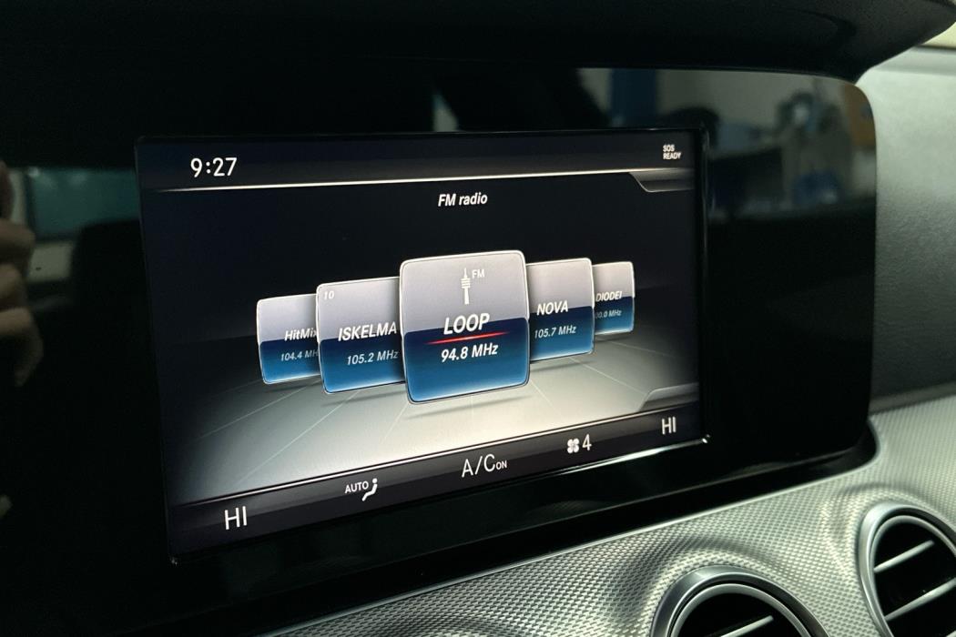 MERCEDES-BENZ E 2016