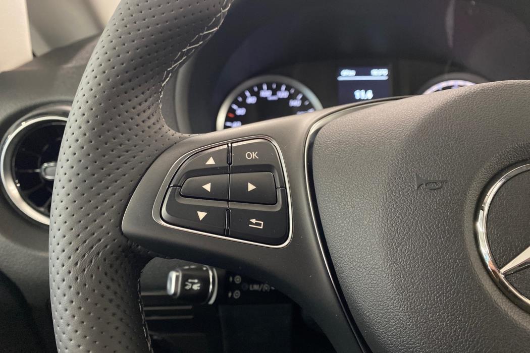 MERCEDES-BENZ VITO 2024