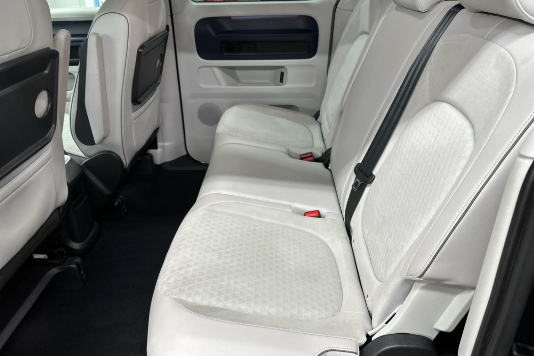 VOLKSWAGEN ID. Buzz 2024