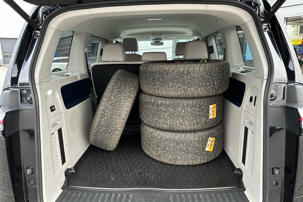 VOLKSWAGEN ID. Buzz 2024