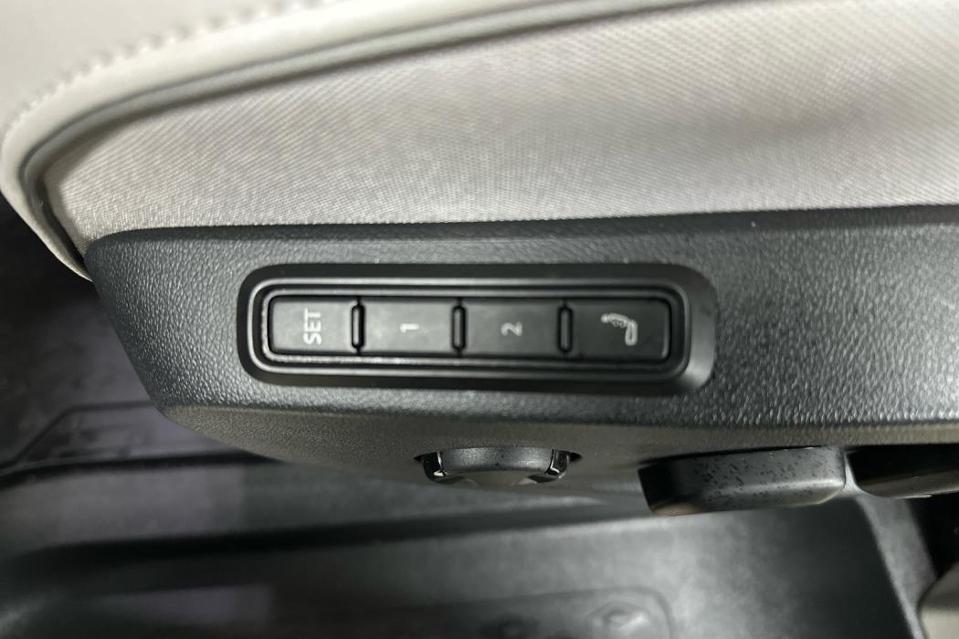 VOLKSWAGEN ID. Buzz 2024