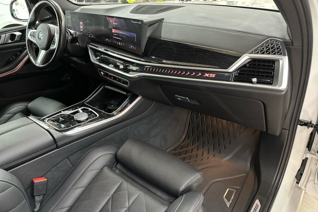 BMW X5 2023
