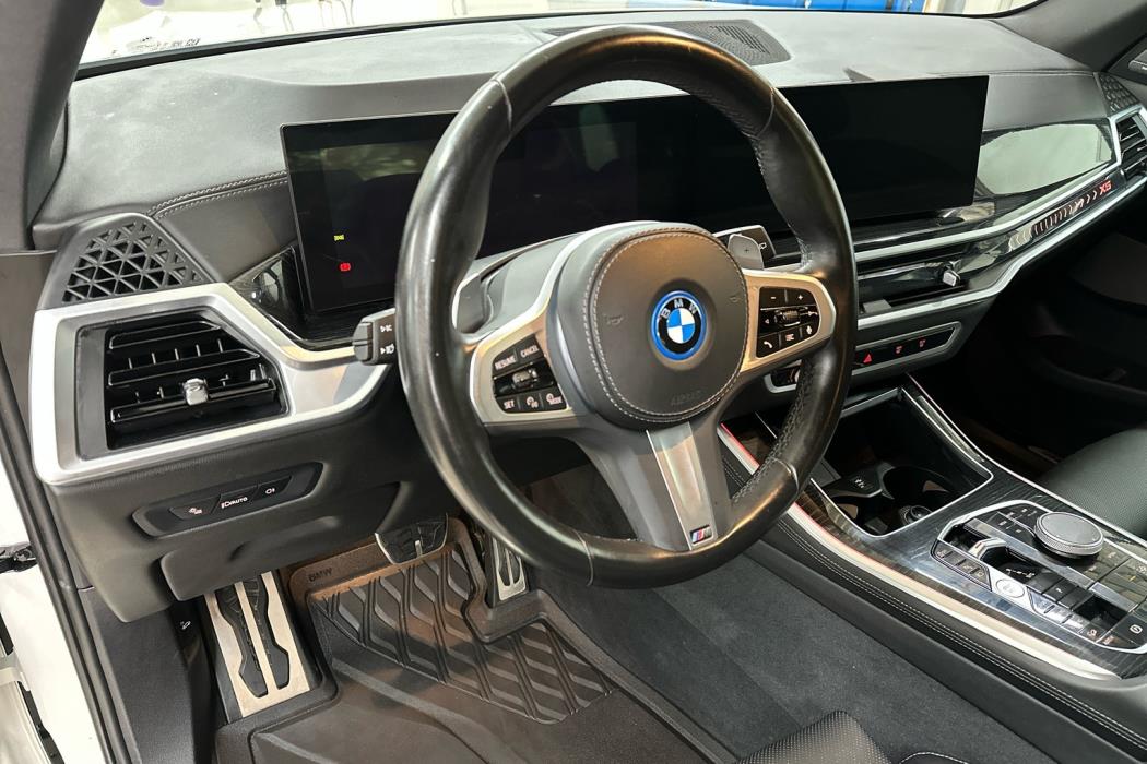 BMW X5 2023