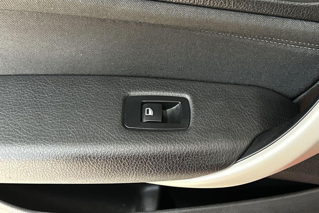 BMW 116 2016