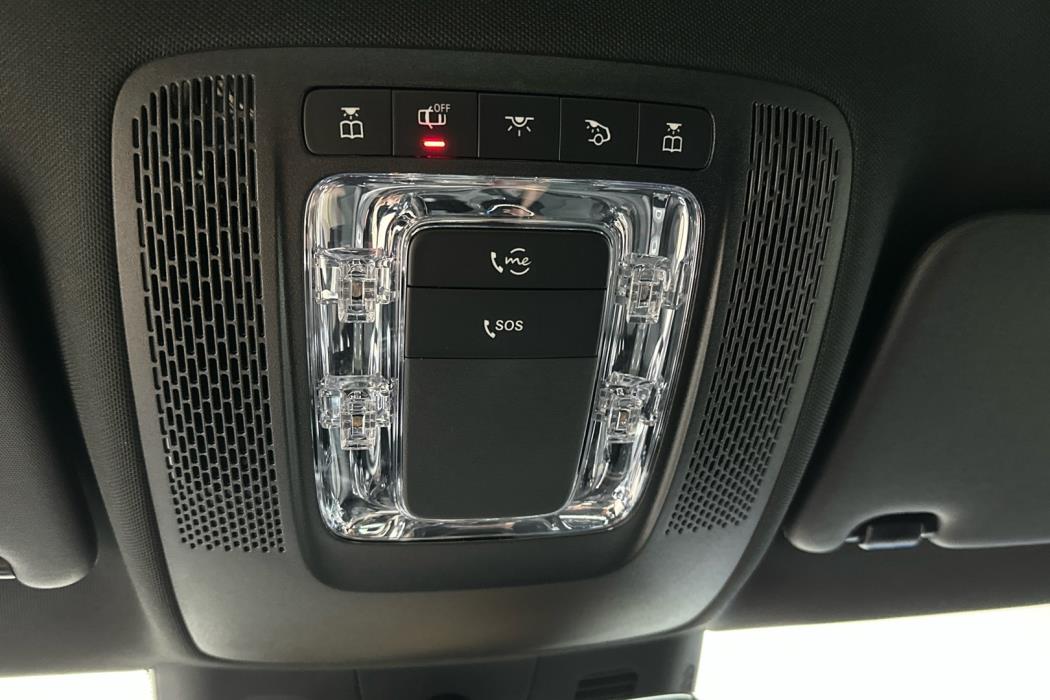 MERCEDES-BENZ A 2023