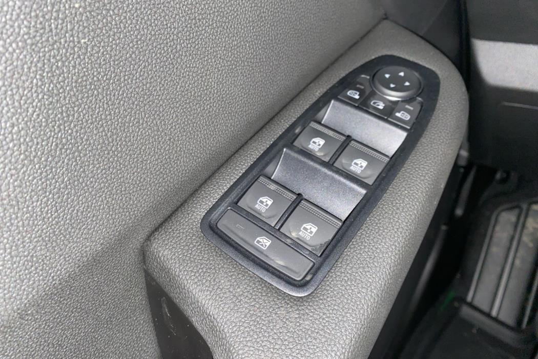 MITSUBISHI COLT 2024