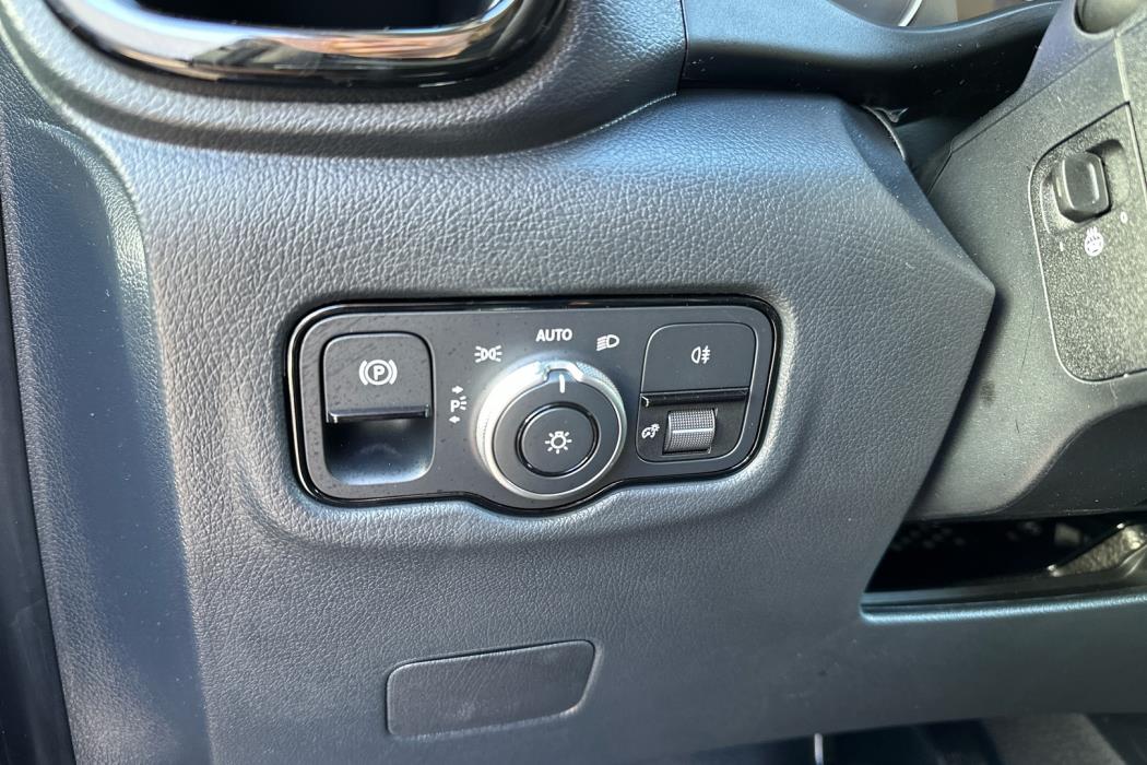 MERCEDES-BENZ Vito 2026