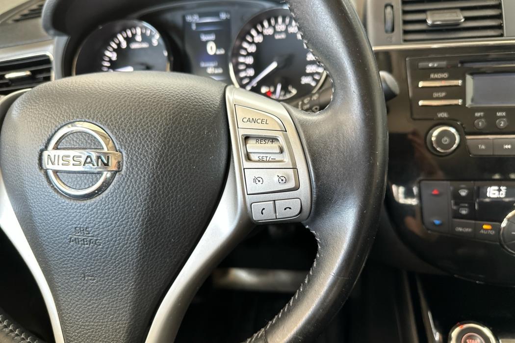 NISSAN Pulsar 2016