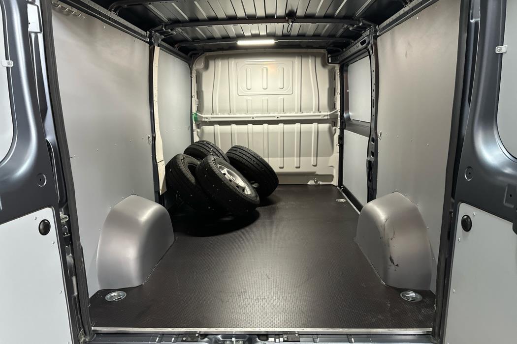 PEUGEOT Boxer 2025