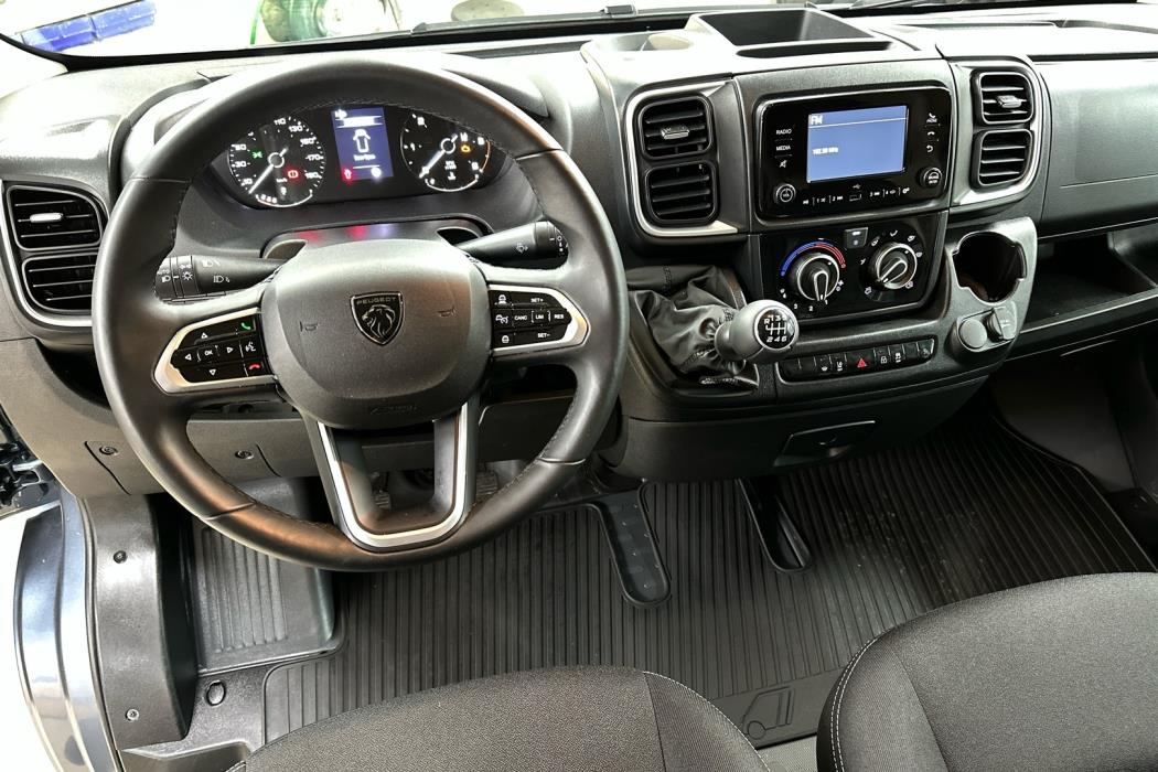 PEUGEOT Boxer 2025