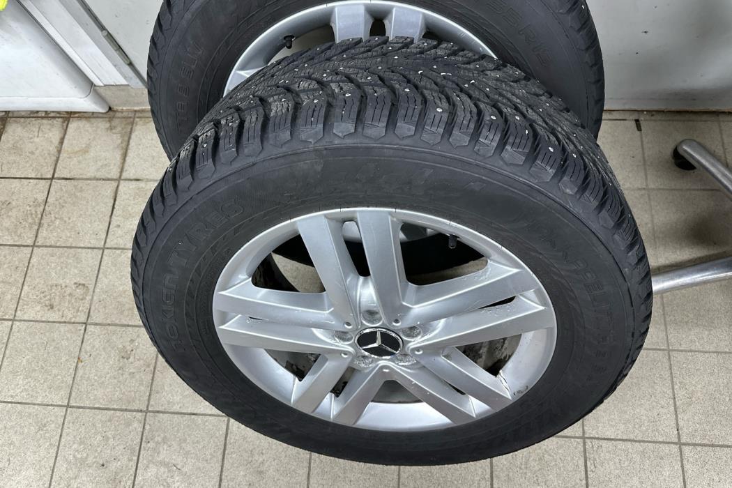 MERCEDES-BENZ GL 2013